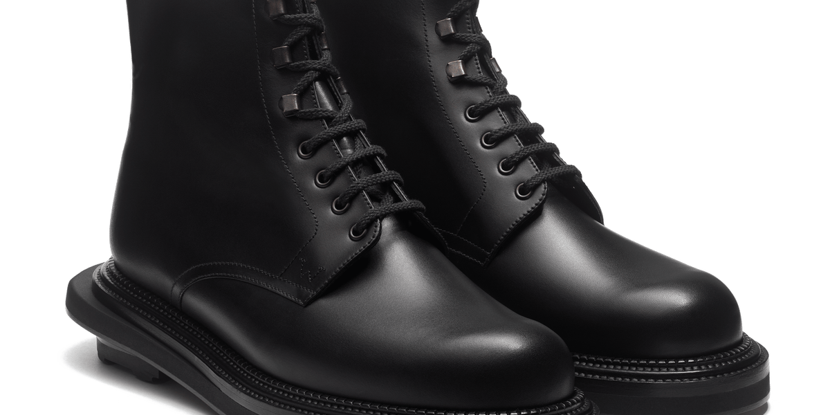 b*s様 J.M. WESTON sacai worker boot Black Calfskin Worker Boot J.M. Weston x sacai